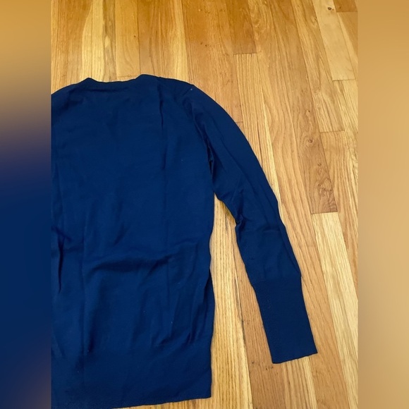 J. Crew Navy V-Neck Sweater Size Medium - Picture 7 of 9